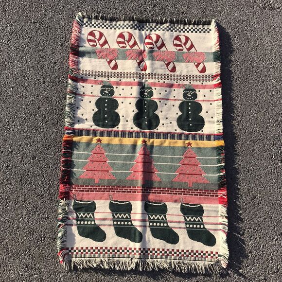 Christmas Holiday Fringed Tapestry Throw Lap Blanket Textile Wall Hanging  28x45 - Picture 8 of 10